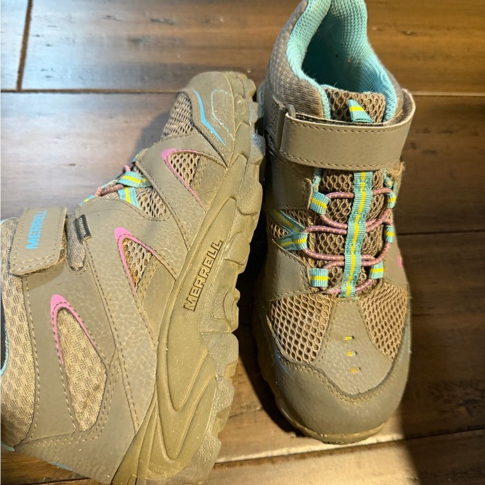 Merrell Taupe and Teal velcro Slip-On hiking Shoes - Picture 5 of 13